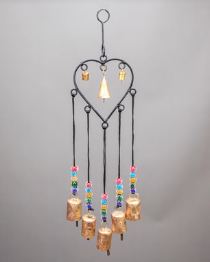 Iron Heart Chime With 8 Bells And Beads