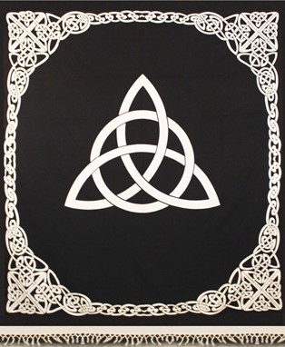 Heavyweight Triquetra Tapestry With Fringe