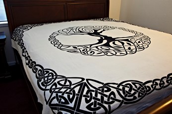 Heavyweight Celtic Tree Tapestry With Fringe