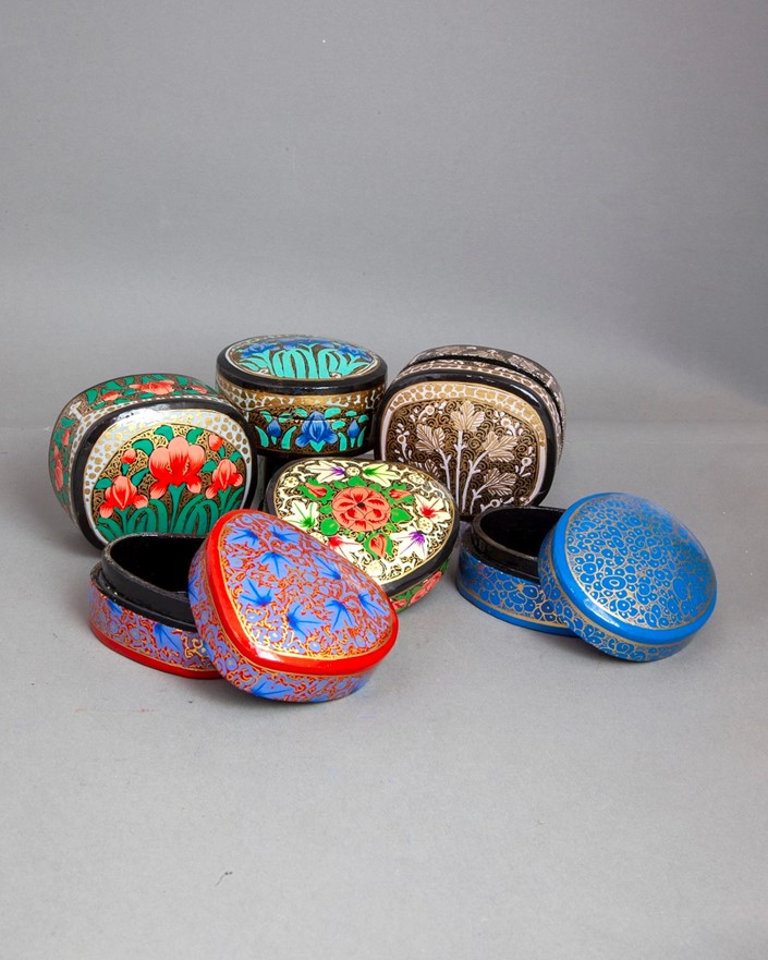 Paper Mache Decorative Hand Painted Flat Box at Rs 600/piece