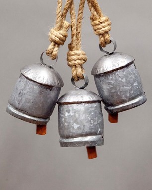 Brass bells on cord w bea bs010 Brass bells on cord w bea bs010